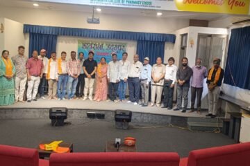 शायराना उदयपुर का संभाग स्तरीय साहित्य समारोह में उम्दा कवियों ने बिखेरे देशभक्ति के कविता गीत ,भाव विभोर हुआ पांडाल
