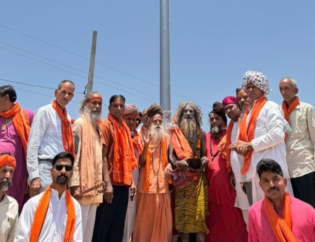 खाम की मादड़ी (मेवाड़) में 51 फीट धर्म ध्वजा रोहण महोत्सव सम्पन्न
