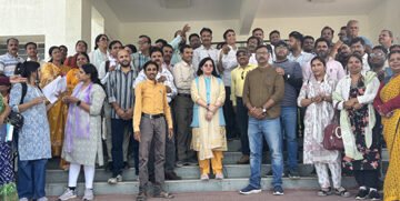 अखिल भारतीय राष्ट्रीय शैक्षिक महासंघ ABRSM (विद्यालय शिक्षा) राजस्थान की उपशाखा बड़गांव अ एवं ब द्वारा विशाल धरना-प्रदर्शन कर मुख्यमंत्री एवं शिक्षामंत्री के नाम ज्ञापन सौंपा गया|