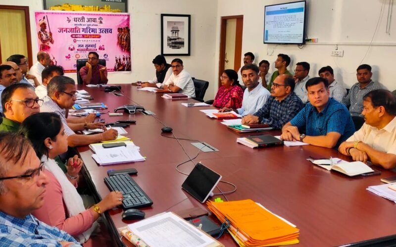 हीटवेव प्रबंधन और बिजली-पानी आपूर्ति की समीक्षा