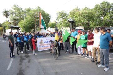 वंदे गंगा अभियान: फतहसागर की पाल पर निकली साइकिल रैली, युवाओं ने दिया जल संरक्षण का संदेश