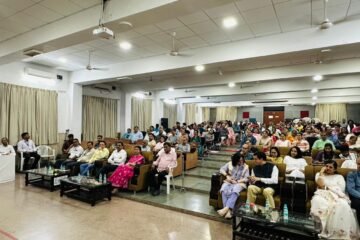 – आकाशवाणी के संगीत समारोह में ग़ज़लों में डूबते गए संगीत रसिक