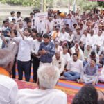 ग्राम रथ अभियान में डीबीटी योजनाओं के लाभार्थियों को वितरित किए प्रतीकात्मक चैक
