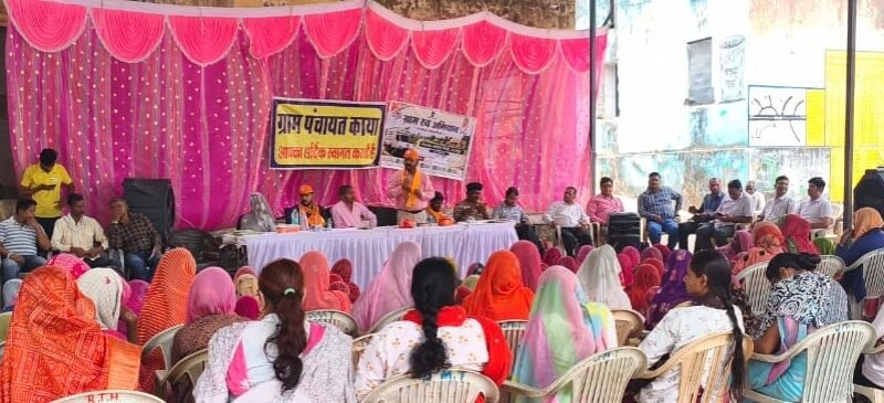सामाजिक सुरक्षा पेंशन के पीपीओ सौंपे, 13 विभागों की योजनाओं की दी जानकारी