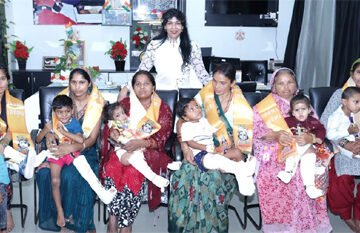 नारायण सेवा में ममता के आँचल में मुस्कराए दिव्यांग बच्चे, संवेदनापूर्ण अंदाज में मनाया मदर्स डे