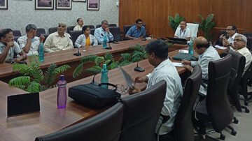 आरएनटी मेडिकल कॉलेज प्रशासन अलर्ट: एविएशन सेफ्टी मॉडल से सुरक्षित होगा मातृ स्वास्थ्य
