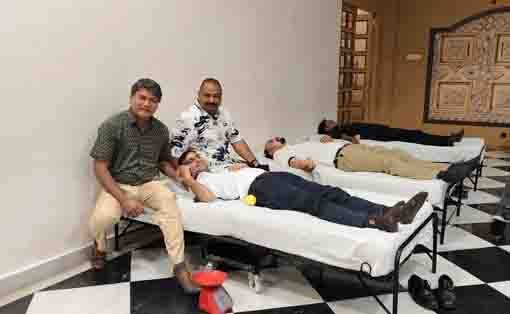 थैलेसीमिया पीड़ित बच्चों के लिए जुटे 21 रक्तवीर