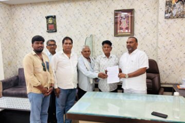 देबारी क्षेत्र में स्थानीय युवाओं एवं श्रमिकों के हकों की आवाज बुलंद