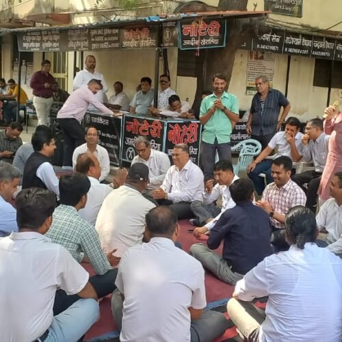अधिवक्ताओं ने राज्यसभा सांसद गरासिया के बयान पर जताया रोष, किया निंदा प्रस्ताव पारित