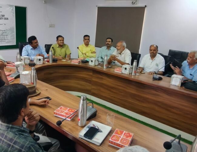बढ़ती पेंथर आबादी और घटती वन्यजीव विविधता पर विशेषज्ञों ने जताई चिंता