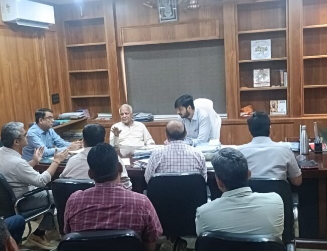 विकास काम देरी पर विधायक ने यूडीए अधिकारियों से जताई नाराजगी