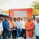 ग्राम विकास रथ दे रहे जनकल्याणकारी योजनाओं की जानकारी