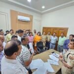 विद्यापीठ की छवि खराब करने वालों के खिलाफ दिया ज्ञापन