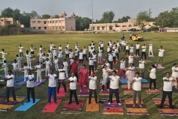 योग केवल आंतरिक पूर्णता ही नहीं अपितु पंच तत्वों के संतुलन की क्रिया भी –  प्रो. सारंगदेवोत
