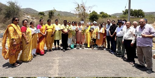 पर्यावरण संरक्षण का संकल्प, नीलकंठ महादेव अम्बेरी में 70 पौधों का वृक्षारोपण