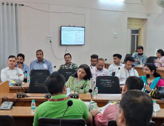 कृषि क्षेत्र में ऋण प्रवाह बढ़ाने व सरकारी योजनाओं के लक्ष्य पूर्ण करने पर जोर
