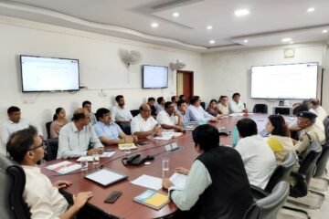 साप्ताहिक समीक्षा बैठक का आयोजन