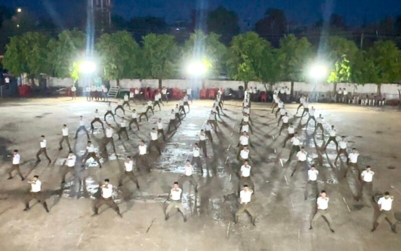 राष्ट्र के लिए समर्पित व्यक्तित्व निर्माण की कार्यशाला है संघ शिविर: निम्बाराम