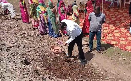 जल संरक्षण के गूंजे नारे, संकल्पित हो रहे जन-जन सारे