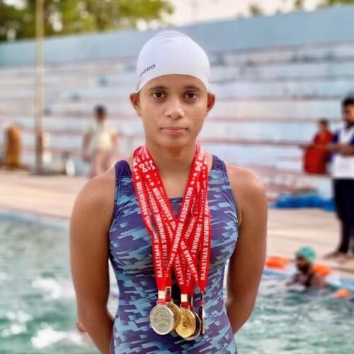 सीनियर राज्य स्तरीय तैराकी: जूनियर तैराक विधि सनाठ्य ने रचा इतिहास, 100 मीटर ब्रेस्ट स्ट्रोक में बनाया नया राजस्थान रिकॉर्ड