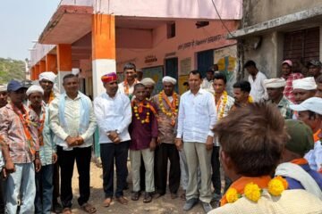 डूंगरपुर : खाण्डा महुड़ा में कांग्रेस और BAP को बड़ा झटका, सेरवाड़ा सरपंच सहित कई कार्यकर्ताओं ने थामा भाजपा का दामन