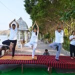 बड़गांव ब्लॉक में बड़ी की पाल पर हुआ योग पूर्वाभ्यास, ग्रामीणों ने उत्साहपूर्वक लिया भाग