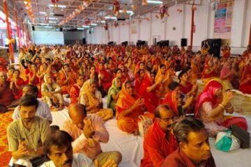 पुरुषोत्तम मास में भक्ति ही जीवन का सच्चा आधार, भगवान से जुड़कर ही आत्मा का कल्याण संभवःगुरुदेव