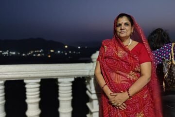 36 साल बाद कलम पकड़ी और 12वीं पास कर ली गीता देवी ने