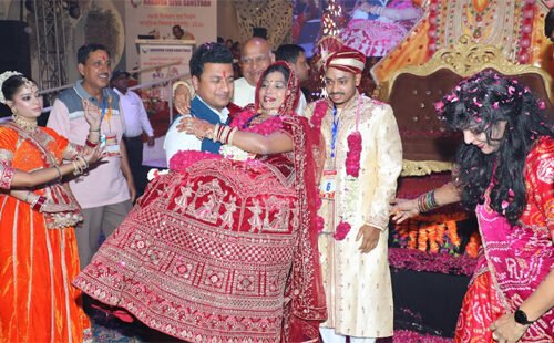 नारायण सेवा संस्थान ने 46वें सामूहिक विवाह समारोह में 21 दिव्यांग जोड़ों के सपनों को दिया नया आसमान