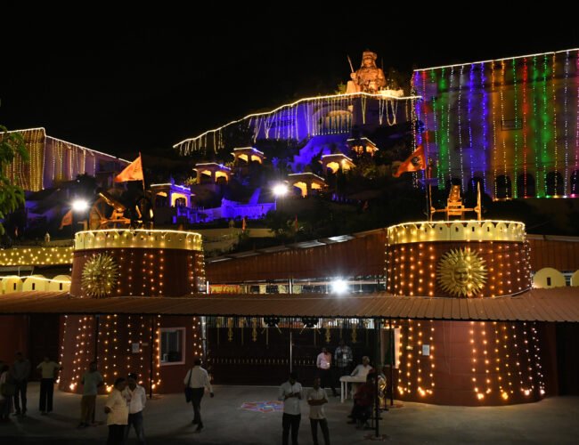 हल्दीघाटी विजय संकल्प अनवरत गुंजाने के संकल्प के साथ हुआ ध्वजावतरण