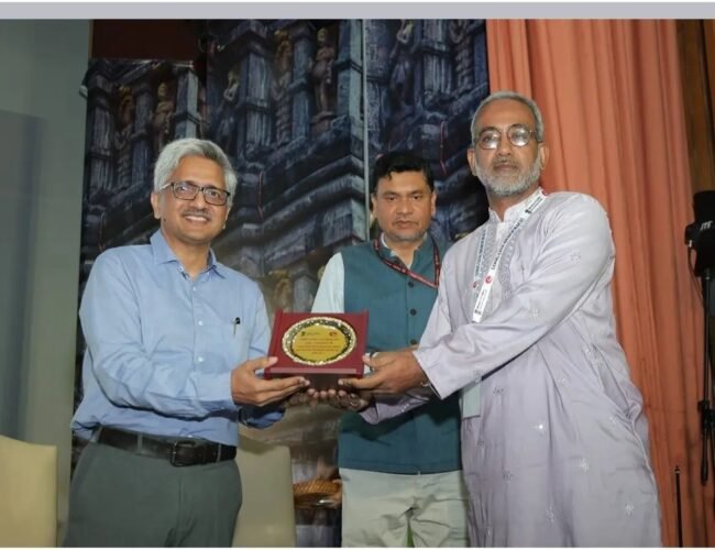 गुमनाम स्वतंत्रता सेनानियों के इतिहास को संजोने के लिए डॉ. हुसैनी बोहरा को मिला राष्ट्रीय सम्मान