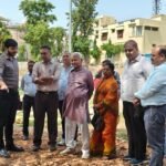आयड नदी में कब्जों को कलेक्टर सख्त, सर्वे कर क्रोस के निशान लगाने के दिए निर्देश