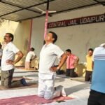 केन्द्रीय कारागृह में 1100 बंदियों और जेल स्टाफ ने किया योग