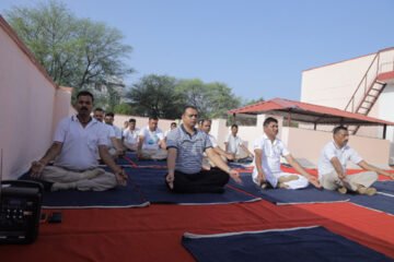 गृह रक्षा प्रशिक्षण केंद्र में उत्साहपूर्वक मनाया गया योग दिवस