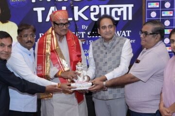 समझ, संवाद और आत्मनिवेश से ही बनती है सफल जिंदगी : स्पीकर पदमजीत शेरावत