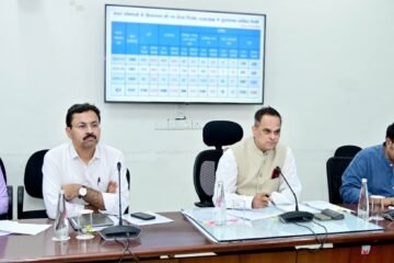 मुख्य सचिव ने बजट घोषणाओं के क्रियान्वयन की समीक्षा बैठक की