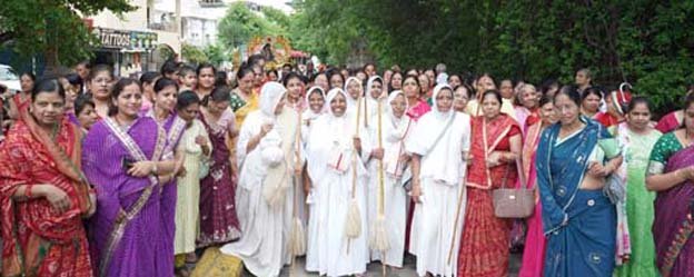 डॉ. आचार्य मुक्ति सागर व अचल मुक्ति सागर का आयड़ तीर्थ में चातुर्मासिक मंगल प्रवेश धूमधाम से सम्पन्न