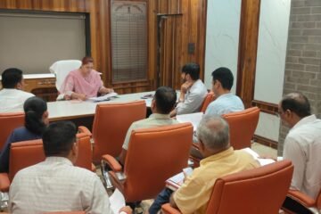 घुमन्तु एवं अर्द्ध घुमन्तु परिवारों को बिलिया में लाॅटरी से होगा आवासों का आवंटन