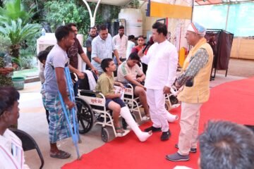 एसोसिएशन ऑफ रिटायर्ड जजेज के राष्ट्रीय अध्यक्ष एवं पूर्व न्यायाधीश जे.के. रांका ने दिव्यांग सेवा का किया अवलोकन