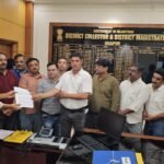 विद्यापीठ – नियम विरूद्व धरना प्रदर्शन करने वालों के खिलाफ दिया ज्ञापन