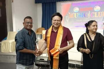 शायराना उदयपुर  परिवार  के मासिक संगीत समारोह में गुंजे संगीत तराने