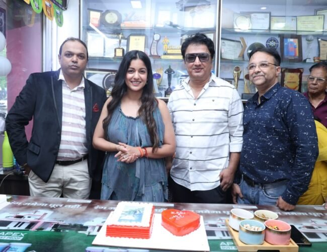 दृश्यम फेम एक्ट्रेस इशिता दत्ता पहुंचीं उदयपुर