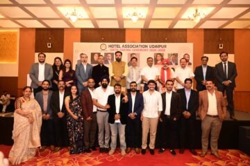 पर्यटकों की सुरक्षा और बेहतर माहौल के संकल्प के साथ होटल एसोसिएशन उदयपुर कार्यकारिणी ने ली शपथ