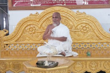 परमात्मा को वही जीवन प्रिय है जिसमें करुणा से भरी आंखें, श्रद्धा से झुका हुआ मस्तक हो : आचार्य मुक्तिसागर सूरीश्वर