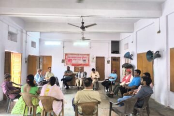 वाहन पार्किंग के लिए पथ विक्रेताओं की बेदखली उनके पेट पर लात मारने जैसा कदम—सिंघवी