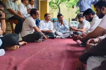 मेवाड़-वागड़ हाईकोर्ट बेंच की मांग को लेकर 44 वर्षों से जारी आंदोलन, वकीलों ने दिया धरना