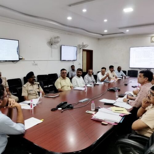 सड़क सुरक्षा हेतु गंभीर और संवेदनशील जिला प्रशासन