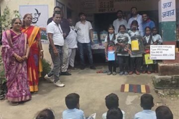 दुर्गम राहों से होकर बच्चों की उम्मीदों तक पहुंची वाइब पहल, राउंड टेबल इंडिया ने बांटी खुशियां