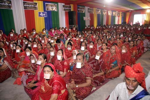 भक्ति, श्रद्धा और जयघोषों के बीच देवेंद्र धाम में हुआ भव्य चातुर्मास मंगल प्रवेश