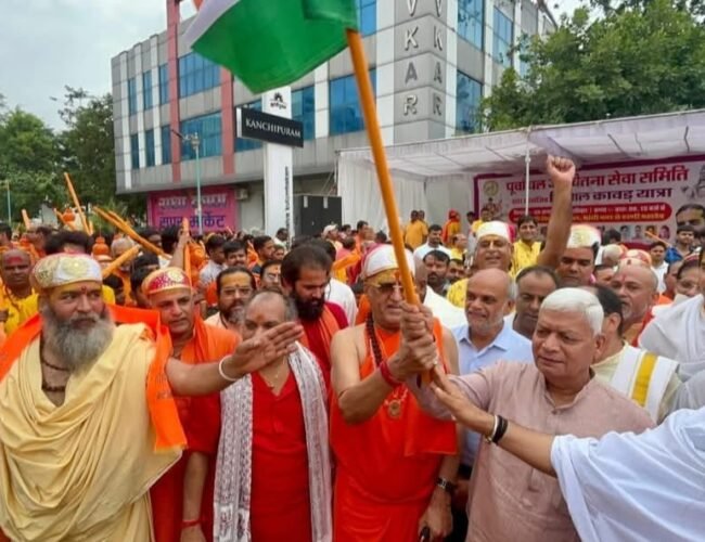 भीलवाड़ा : शिवभक्ति की गूंज से गुंजायमान हुआ भीलवाड़ा, 7000 श्रद्धालुओं ने लिया कांवड़ यात्रा में भाग, 51 फीट की भव्य कांवड़ रही मुख्य आकर्षण